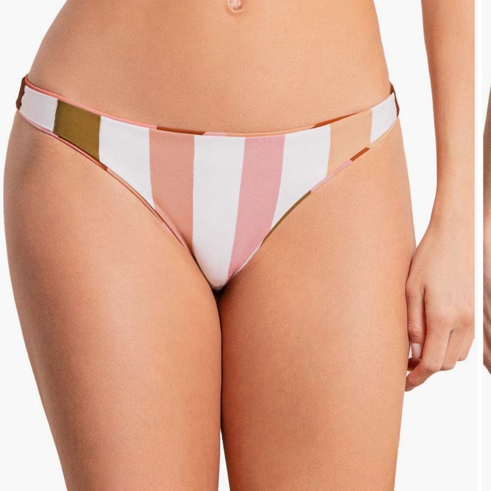 NWT Sz L Maaji Cube Flirt Bottoms